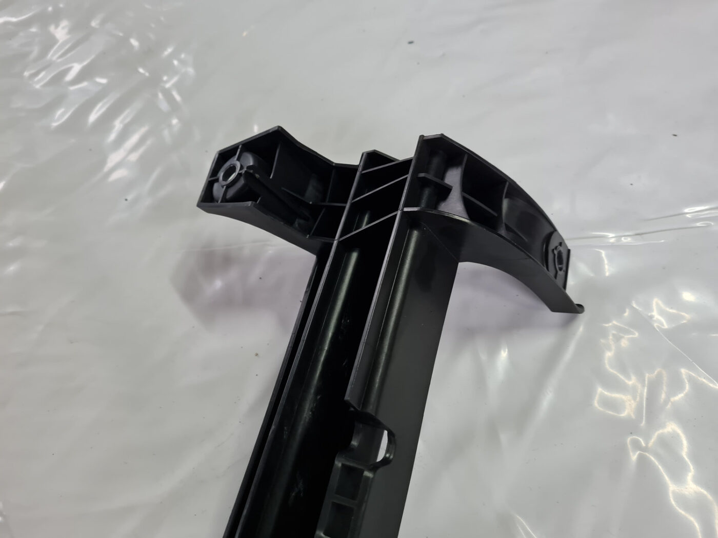 Bagāžnieka nodalījuma plastmasa priekš VOLVO XC 60 2009 4 Bagāžnieka nodalījuma plastmasa priekš VOLVO XC 60 2009