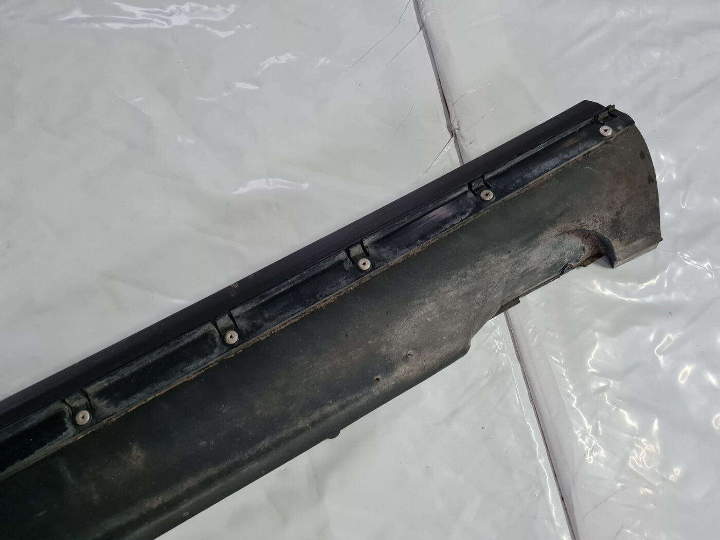 Ārēja sliekšņa laba uzlika priekš VOLVO XC 60 2009 15 Ārēja sliekšņa laba uzlika priekš VOLVO XC 60 2009