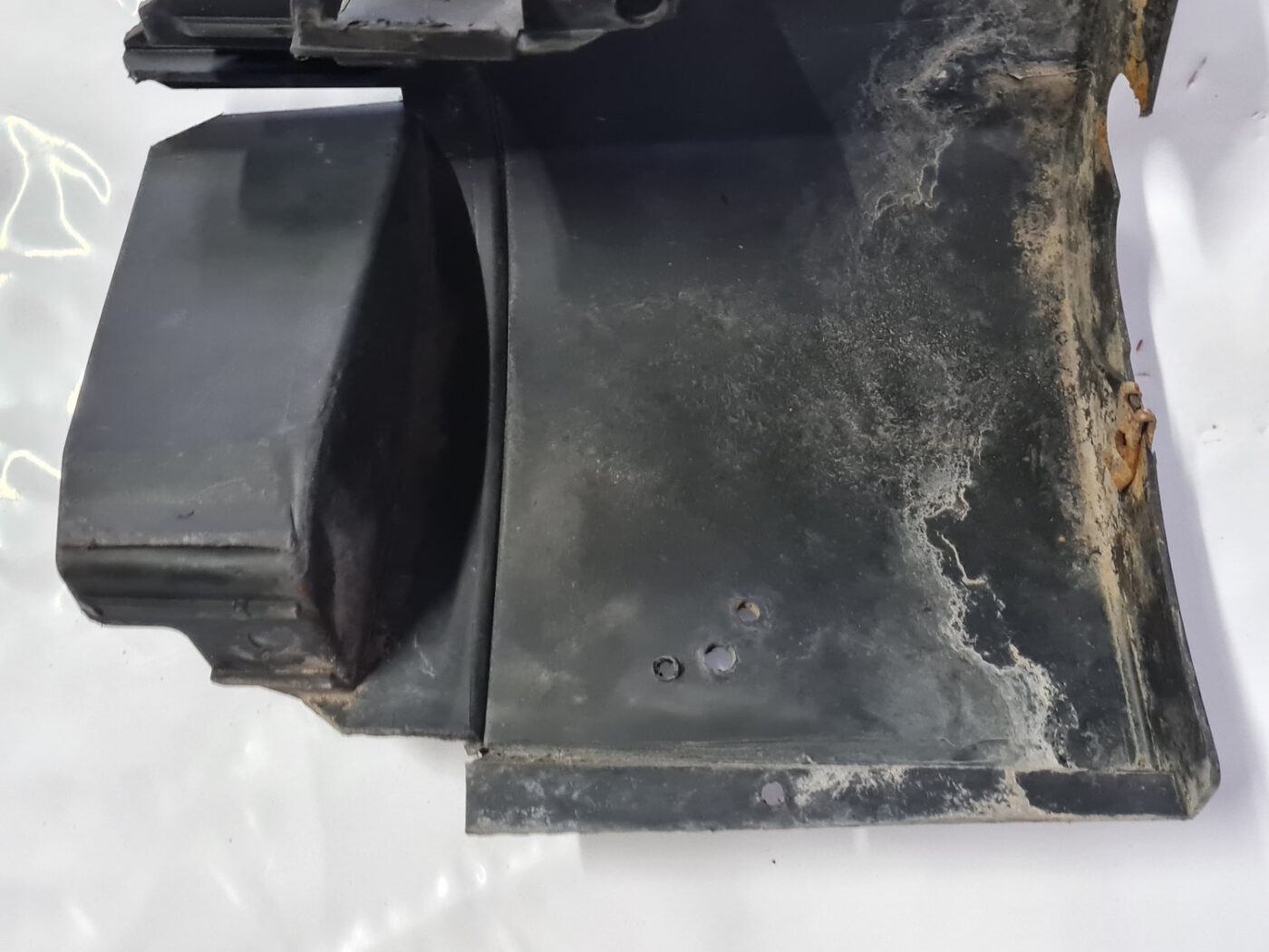 Ārēja sliekšņa uzlikas daļa priekš VOLVO XC 60 2009 4 Ārēja sliekšņa uzlikas daļa priekš VOLVO XC 60 2009