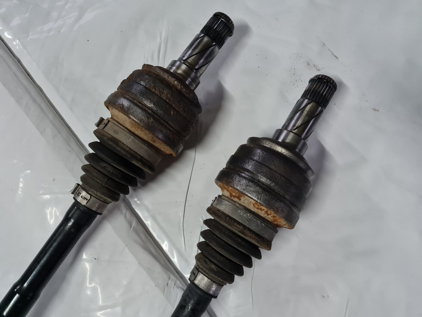 Pusass aizmugurē priekš VOLVO XC 60 2009 5 Pusass aizmugurē priekš VOLVO XC 60 2009