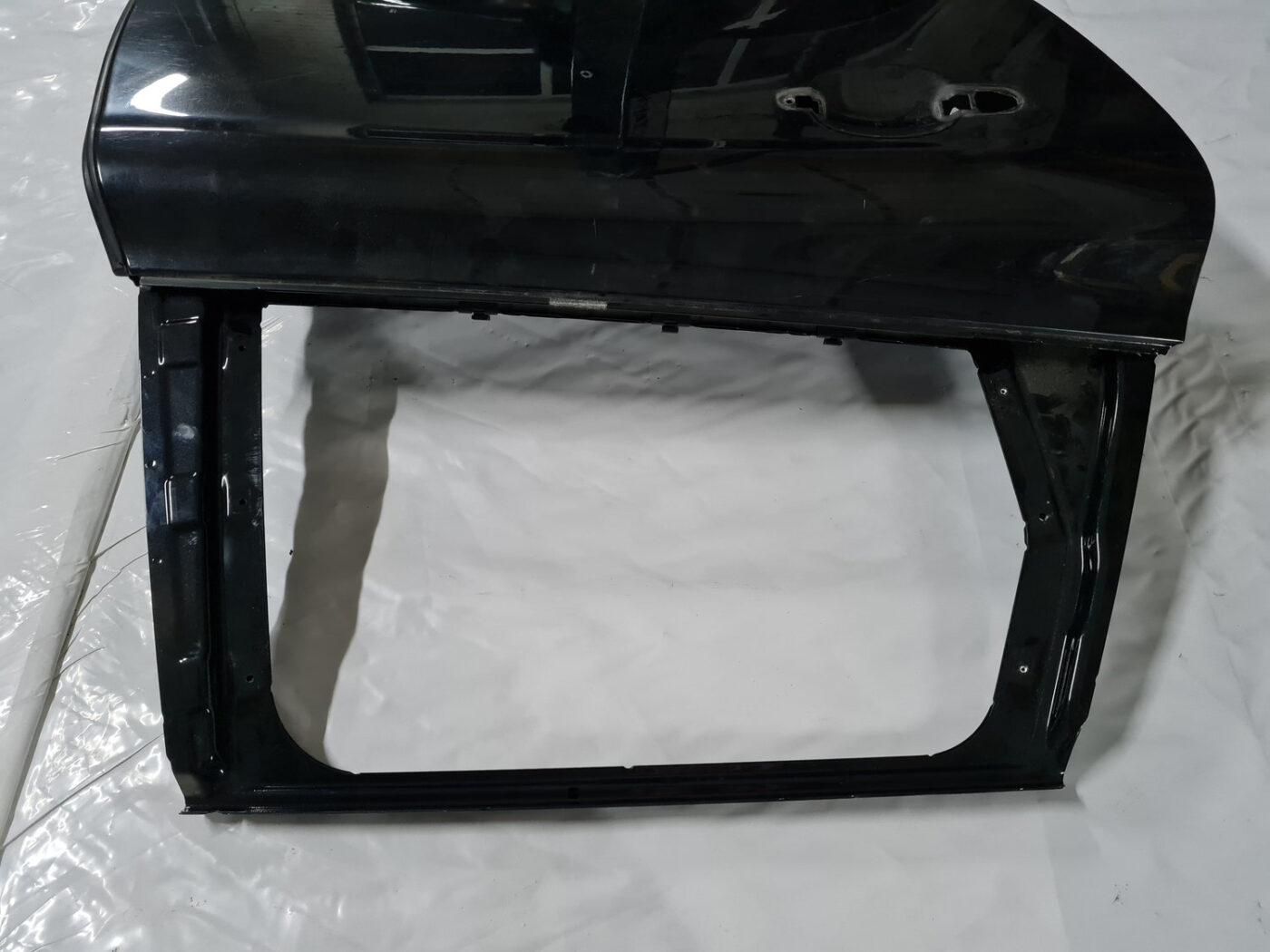 Aizmugurējās labās durvis priekš VOLVO XC 60 2009 9 Aizmugurējās labās durvis priekš VOLVO XC 60 2009