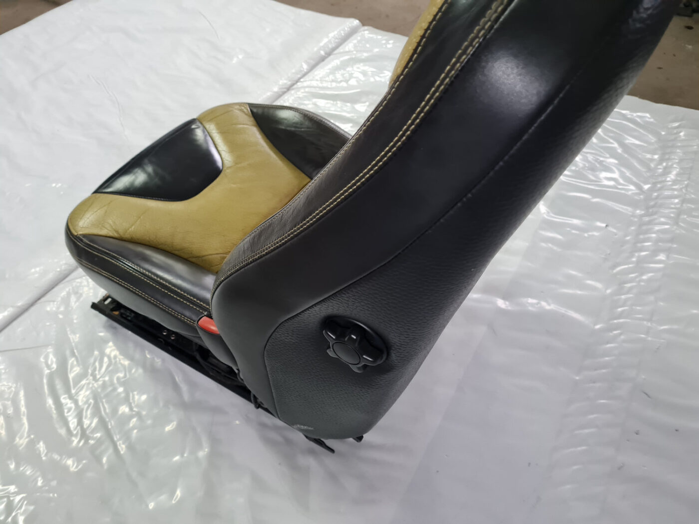 Priekšējais labais sēdeklis priekš VOLVO XC 60 2009 8 Priekšējais labais sēdeklis priekš VOLVO XC 60 2009