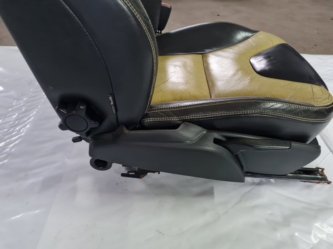 Priekšējais labais sēdeklis priekš VOLVO XC 60 2009 4 Priekšējais labais sēdeklis priekš VOLVO XC 60 2009