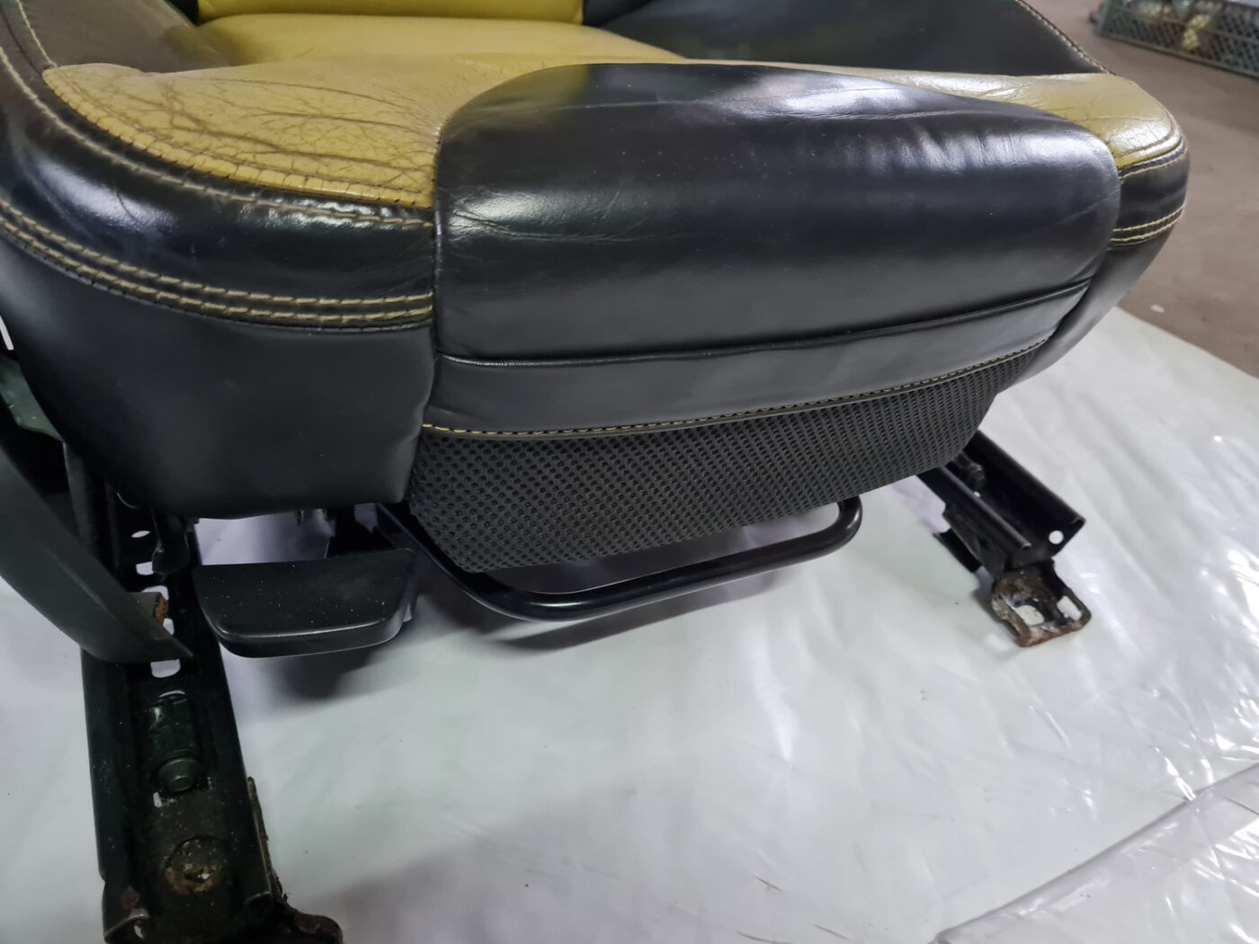 Priekšējais labais sēdeklis priekš VOLVO XC 60 2009 3 Priekšējais labais sēdeklis priekš VOLVO XC 60 2009