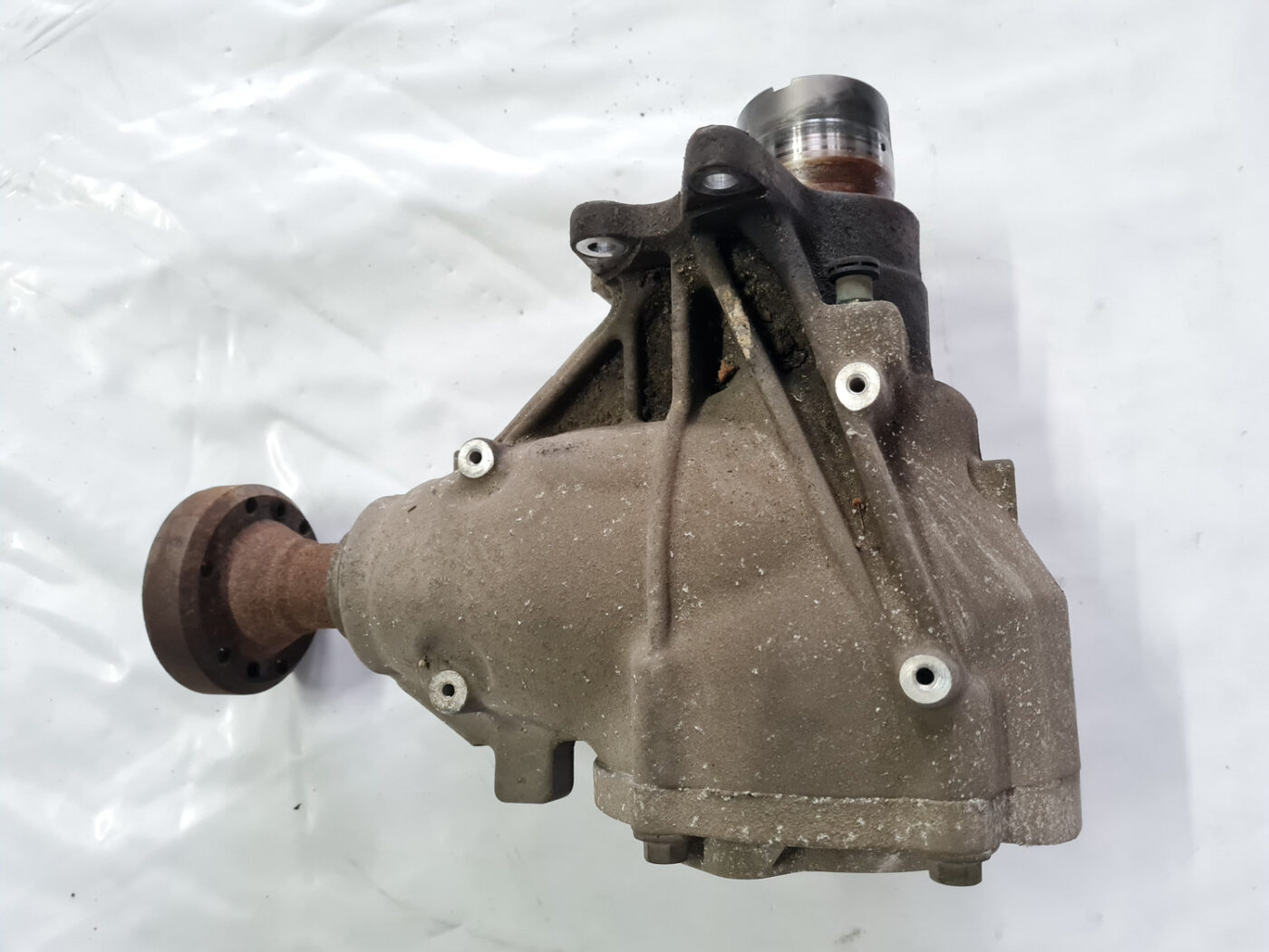 Priekšējais reduktors priekš VOLVO XC 60 2009 2 Priekšējais reduktors priekš VOLVO XC 60 2009