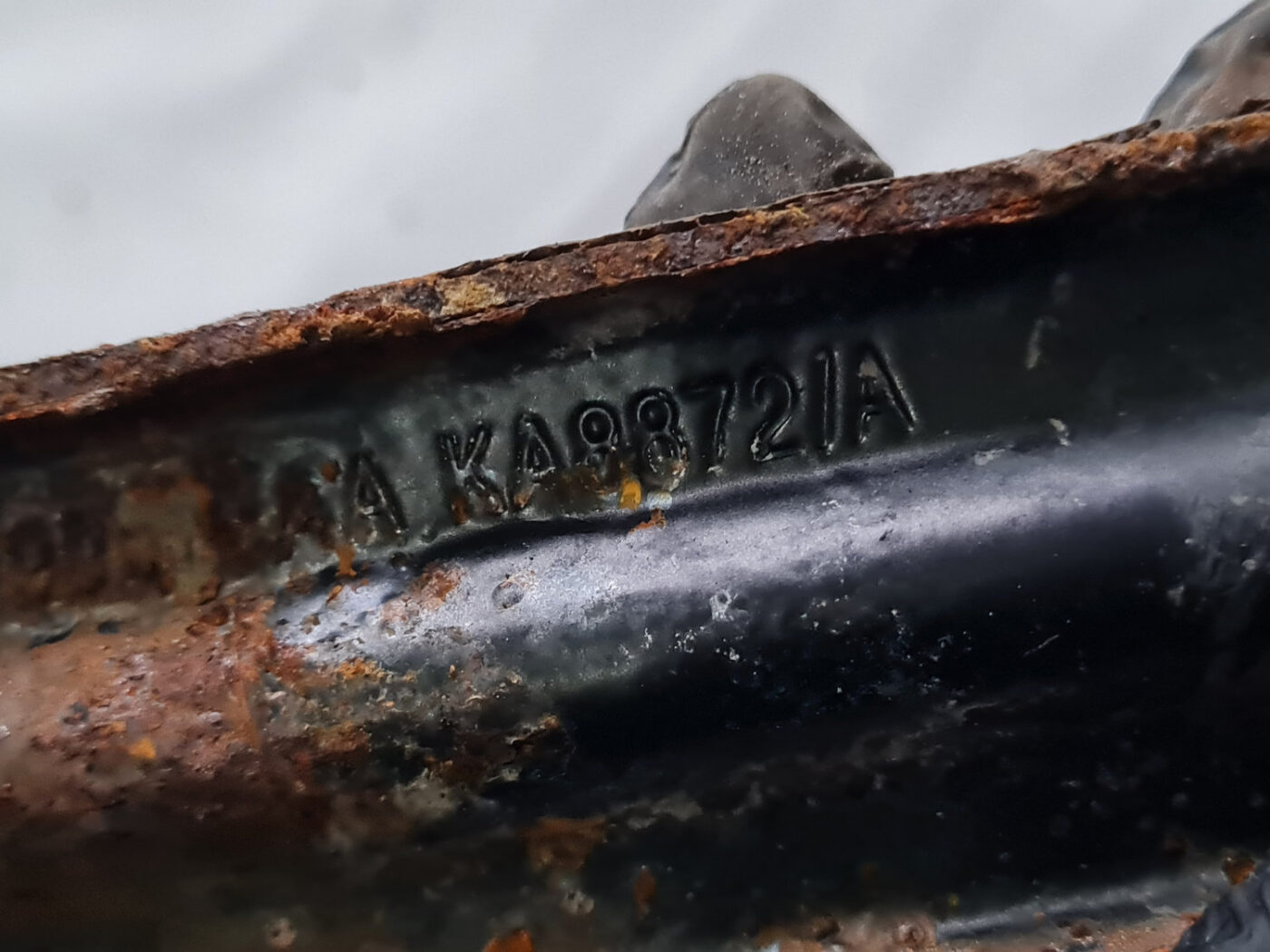 Degvielas tvertnes kronšteins priekš VOLVO XC 60 2009 3 Degvielas tvertnes kronšteins priekš VOLVO XC 60 2009