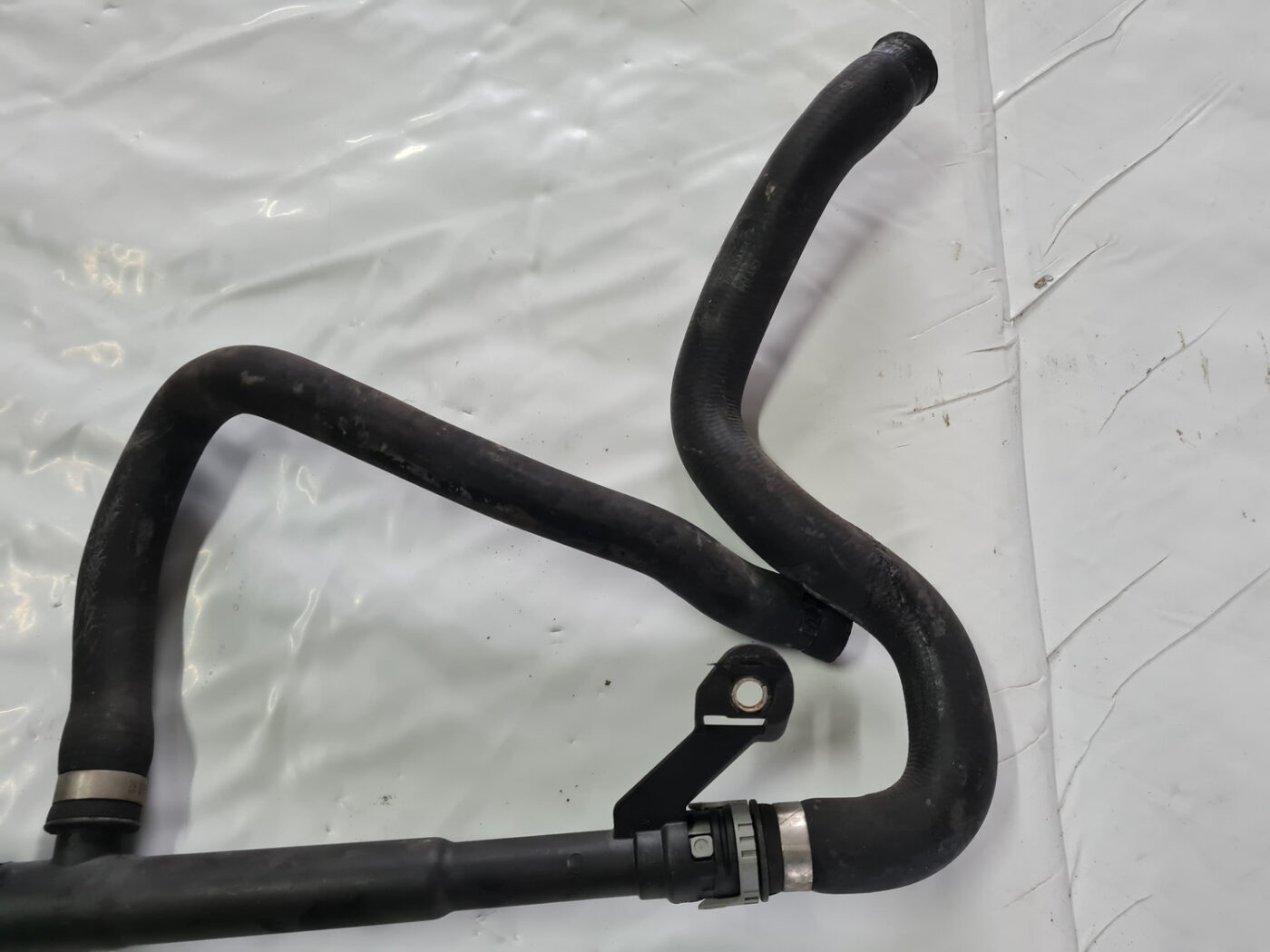 Dzesēšanas caurules priekš VOLVO XC 60 2009 5 Dzesēšanas caurules priekš VOLVO XC 60 2009