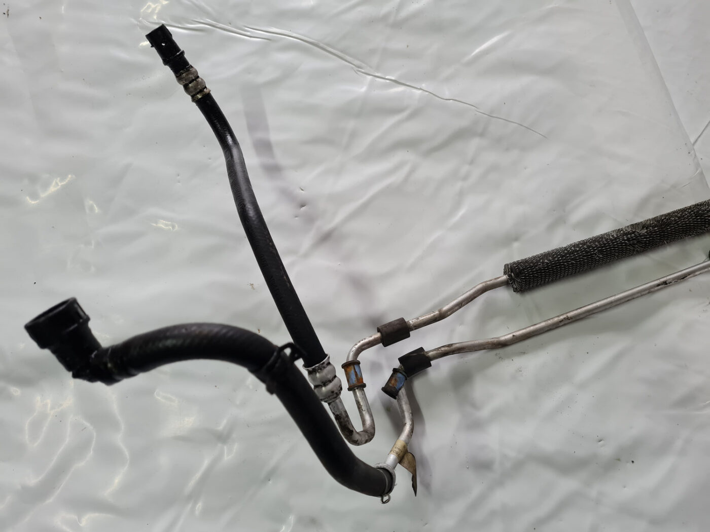 Hidrauliska pastiprinātāja radiators priekš VOLVO XC 60 2009 7 Hidrauliska pastiprinātāja radiators priekš VOLVO XC 60 2009