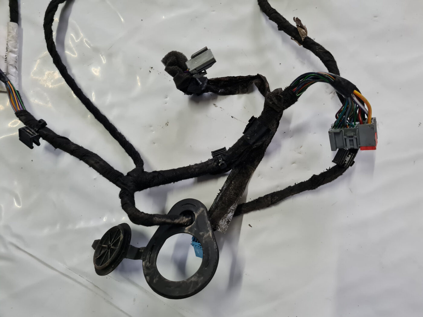 Durvju vadi priekš VOLVO XC 60 2009 6 Durvju vadi priekš VOLVO XC 60 2009