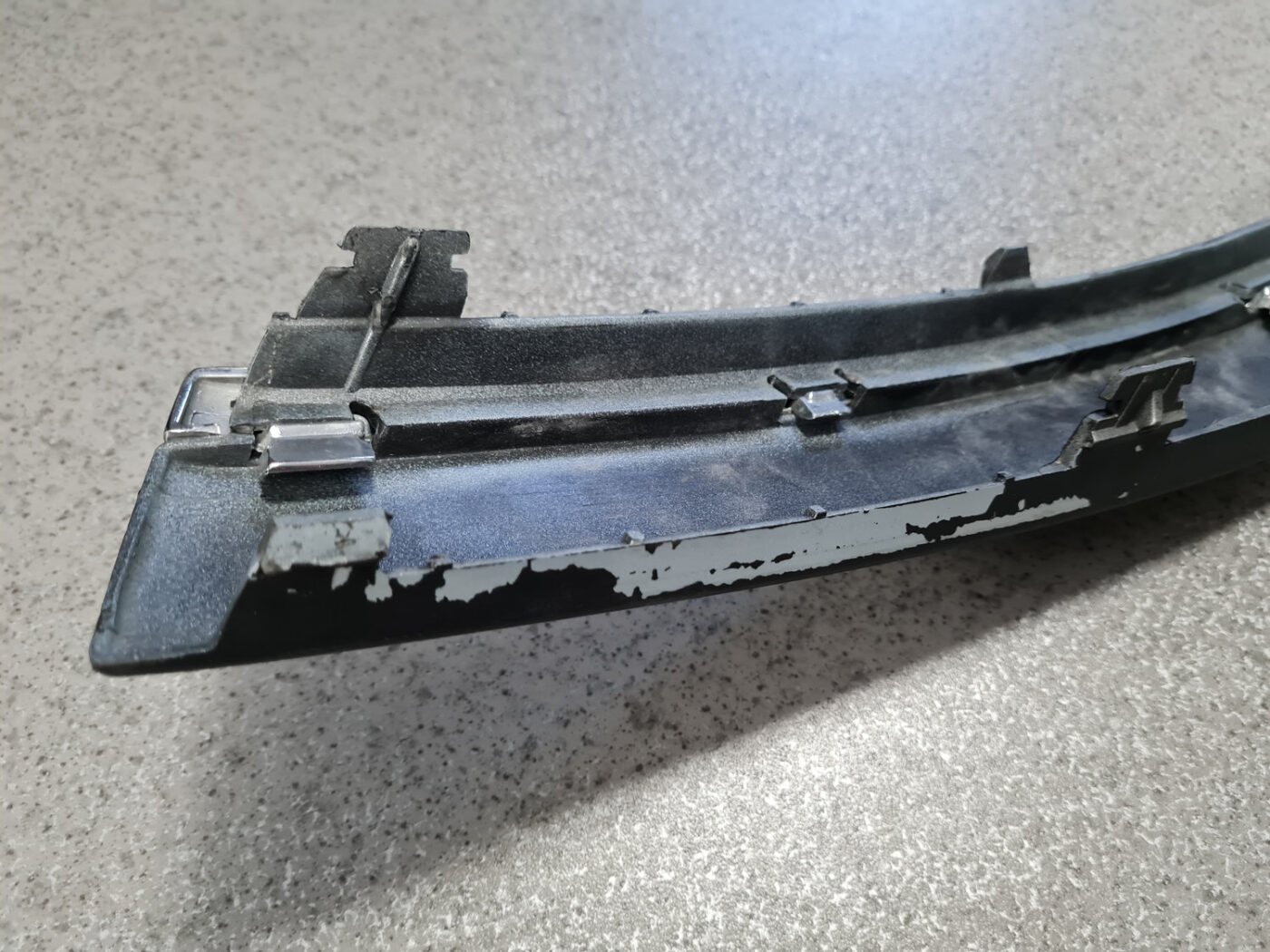 Priekšēja bufera uzlika priekš VW PASSAT B5+ 2001-2005 7 Priekšēja bufera uzlika priekš VW PASSAT B5+ 2001-2005