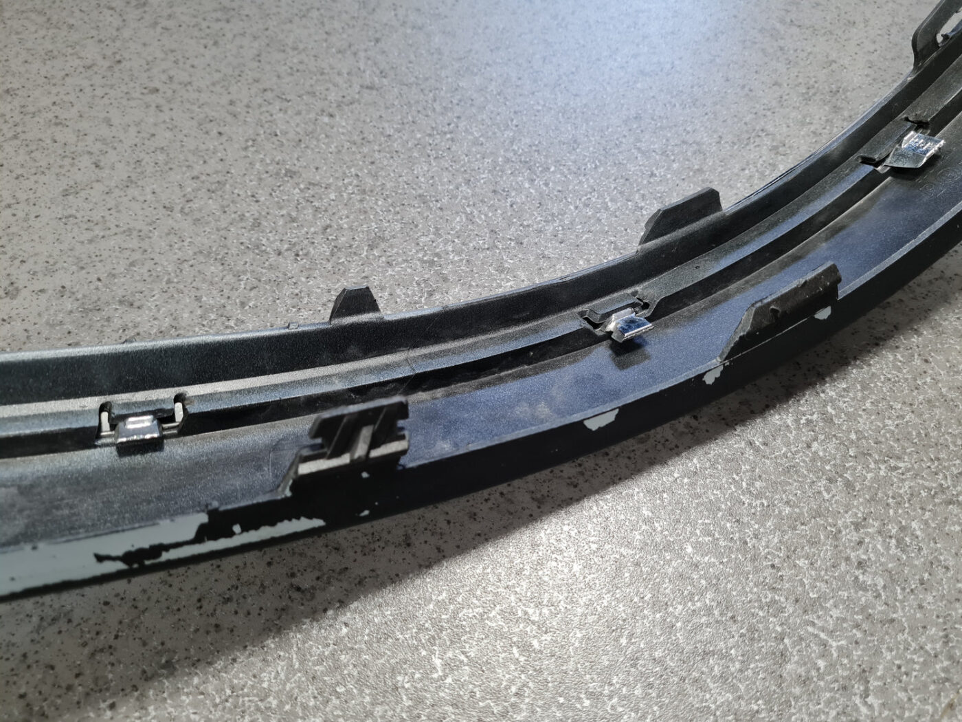 Priekšēja bufera uzlika priekš VW PASSAT B5+ 2001-2005 6 Priekšēja bufera uzlika priekš VW PASSAT B5+ 2001-2005