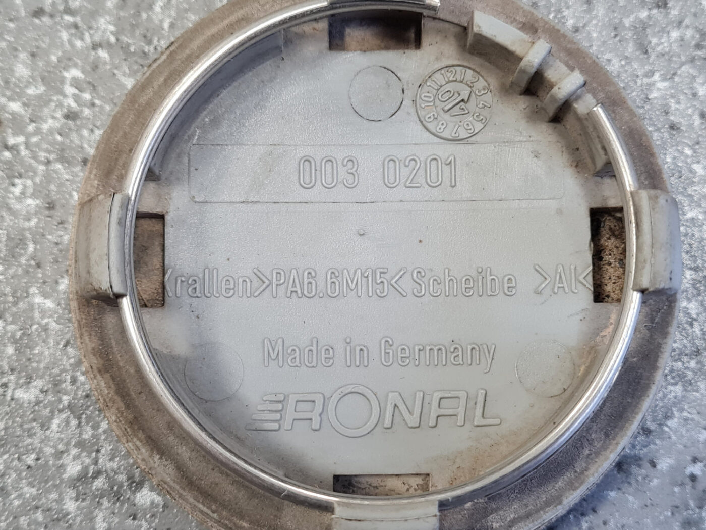 Diska kalpaks priekš AUDI A4 2003 3 Diska kalpaks priekš AUDI A4 2003